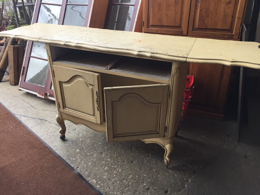 Thrift Store «Stained Market Place», reviews and photos, 2106 E 15th Ave, Tampa, FL 33605, USA