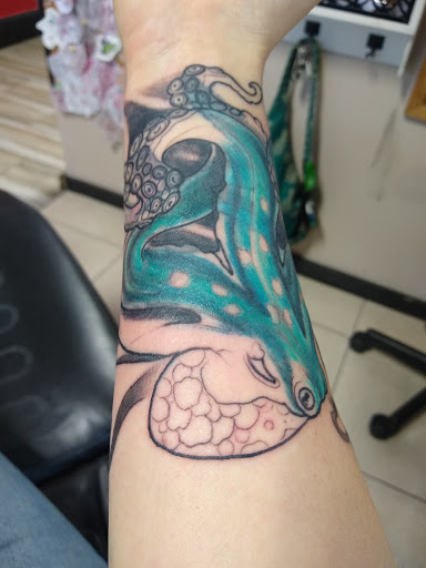 Tattoo Shop «Sacred Dagger Tattoo Studio», reviews and photos, 1131 21st St, Vero Beach, FL 32960, USA