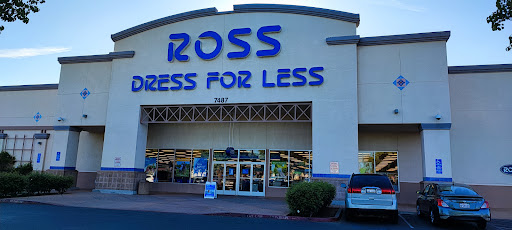 Clothing Store «Ross Dress for Less», reviews and photos, 7487 N Blackstone Ave, Fresno, CA 93720, USA