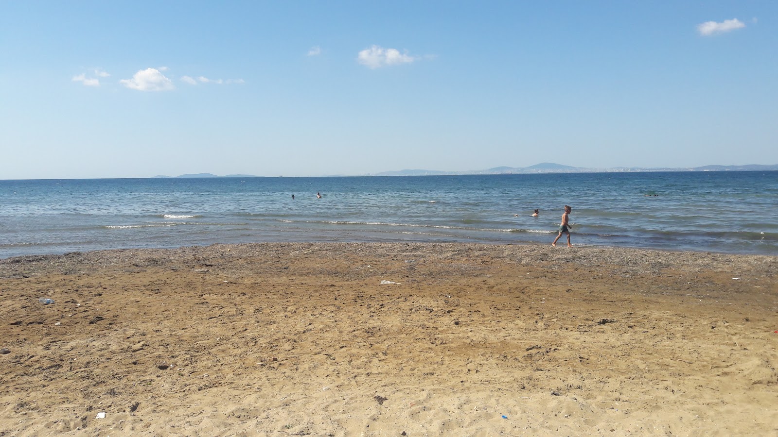 Zdjęcie Dejavu beach z powierzchnią turkusowa czysta woda