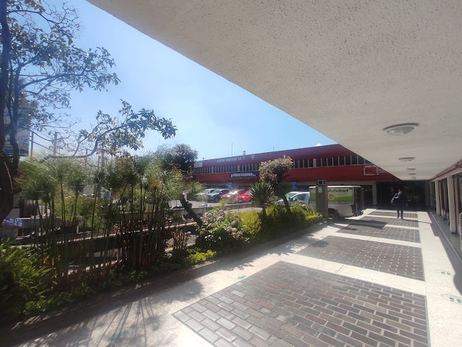 Av. América, Quito 170104