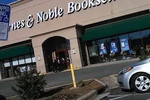 Barnes & Noble image