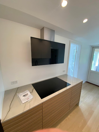 Kommentarer og anmeldelser af Findalens El - Elektriker Døgnvagt