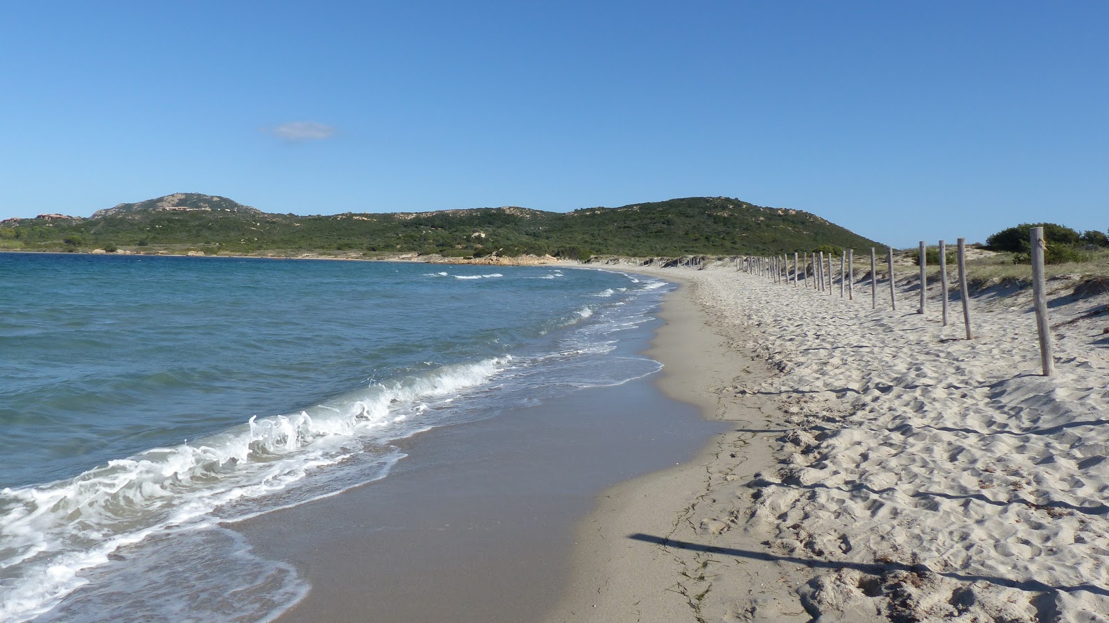Foto de Praia Marina Maria - lugar popular entre os apreciadores de relaxamento