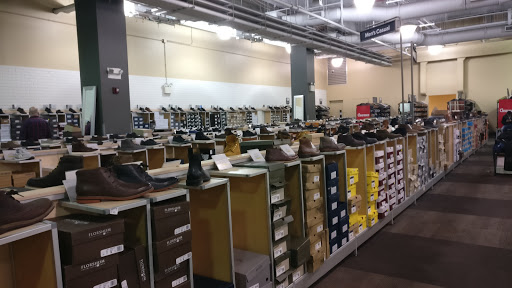 Shoe Store «DSW Designer Shoe Warehouse», reviews and photos, 139 Flatbush Ave, Brooklyn, NY 11217, USA