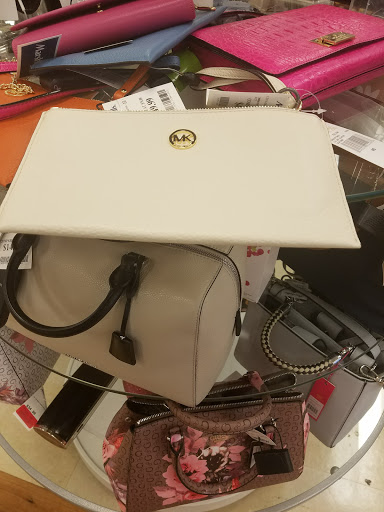 Department Store «Marshalls & HomeGoods», reviews and photos, 436 Lincoln Hwy, Exton, PA 19341, USA