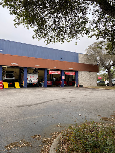 Auto Parts Store «Pep Boys Auto Parts & Service», reviews and photos, 1747 W Brandon Blvd, Brandon, FL 33511, USA