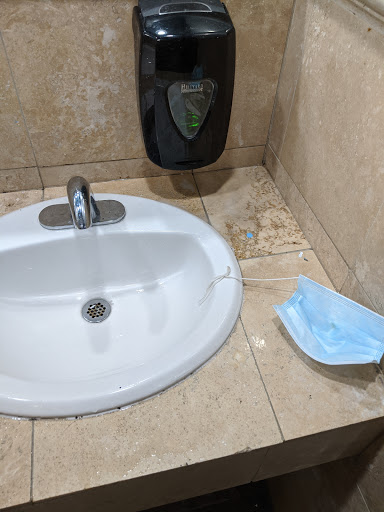 Bar «Bottle & Cork», reviews and photos, 1807 DE-1, Dewey Beach, DE 19971, USA