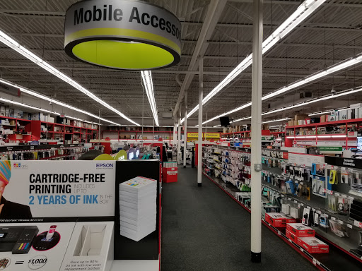 Office Supply Store «Staples», reviews and photos, 1129 W 14 Mile Rd, Clawson, MI 48017, USA