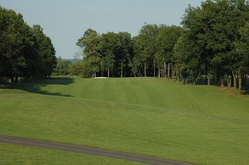 Golf Course «Pine Hills Golf Club», reviews and photos, 433 W 130th St, Hinckley, OH 44233, USA