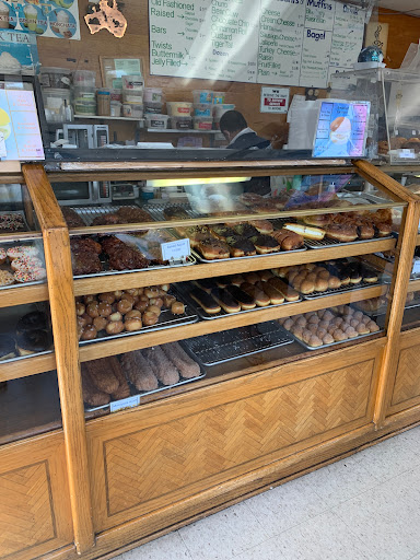 Donut Shop «Donut Shop West», reviews and photos, 300 W Los Angeles Ave, Moorpark, CA 93021, USA