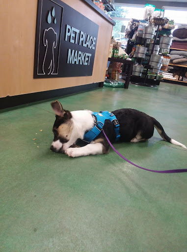 Pet Supply Store «Pet Place Market», reviews and photos, 213 Bendigo Blvd N #2, North Bend, WA 98045, USA