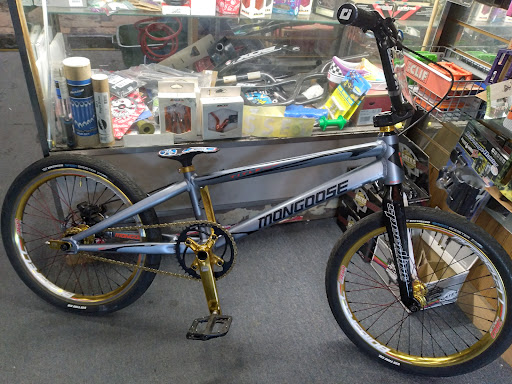 Bicycle Store «Bikes Limited», reviews and photos, 1001 La Crosse St, La Crosse, WI 54601, USA