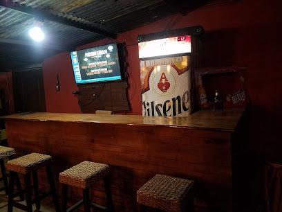 La Finquita Bar & Restaurant - Final 4ta calle oriente, col. Brisas de, Santa Elena, El Salvador
