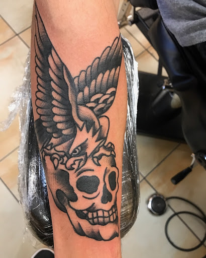 Tattoo Shop «Colorfast Studios», reviews and photos, 2536 N University Dr, Coral Springs, FL 33065, USA