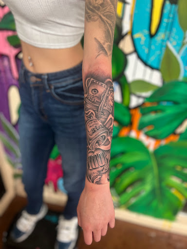 Tattoo Shop «Lyfestyle Ink», reviews and photos, 1923 S El Camino Real, San Mateo, CA 94403, USA