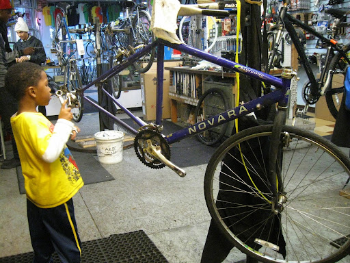 Bicycle Repair Shop «Ciclo Urbano Bike Shop, part of West Town Bikes», reviews and photos, 2459 W Division St, Chicago, IL 60622, USA