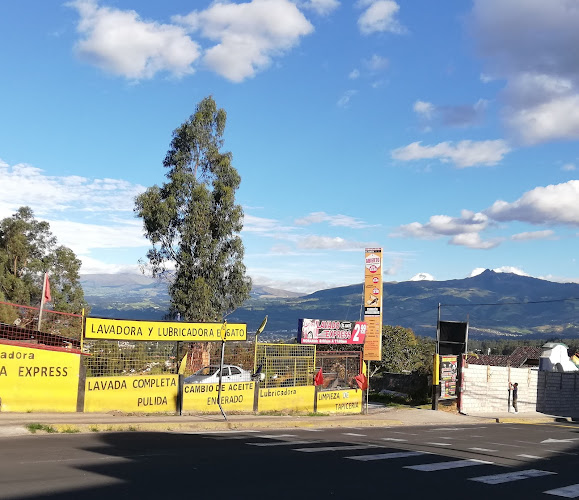 Opiniones de Lavadora y Lubricadora El Gato en Quito - Servicio de lavado de coches