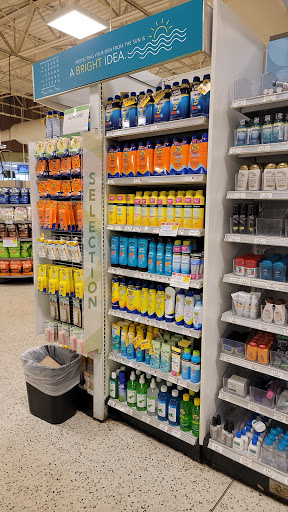 Supermarket «Publix Super Market at Southchase», reviews and photos, 12195 S Orange Blossom Trail, Orlando, FL 32837, USA