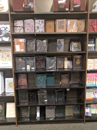 Book Store «Barnes & Noble», reviews and photos, 7881 Edinger Ave, Huntington Beach, CA 92647, USA