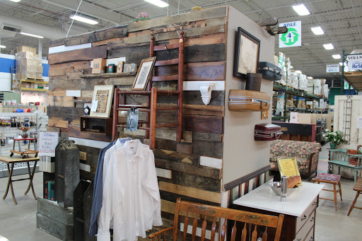 Building Materials Store «ReStore Fox Valley Habitat for Humanity», reviews and photos, 4100 Fox Valley Center Dr, Aurora, IL 60504, USA