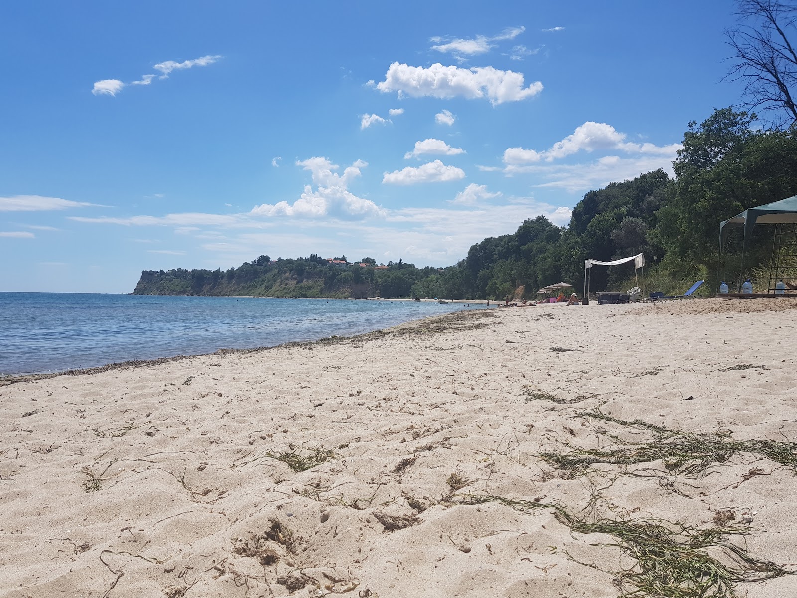 Agiannis beach'in fotoğrafı ve güzel manzarası