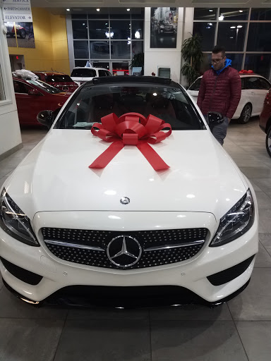 Mercedes Benz Dealer «Mercedes-Benz of Naperville», reviews and photos, 1569 Ogden Ave, Naperville, IL 60540, USA