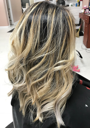 Hair Salon «Holiday Hair Salon», reviews and photos, Holiday Hair Salon, 21919 66th Ave W f, Mountlake Terrace, WA 98043, USA