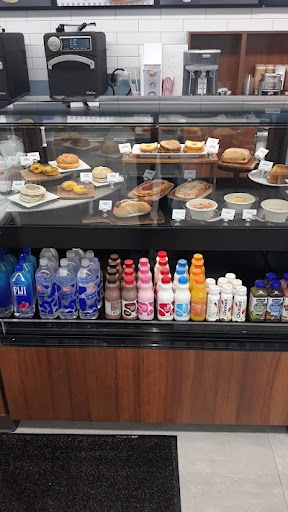 Gas Station «United Dairy Farmers», reviews and photos, 855 W Eads Pkwy, Lawrenceburg, IN 47025, USA