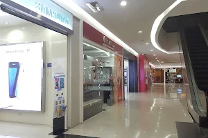 Samsung Experience Store - Solo Paragon Mall image
