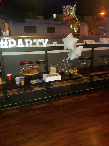 Bowling Alley «AMF Christown Lanes», reviews and photos, 1919 W Bethany Home Rd, Phoenix, AZ 85015, USA