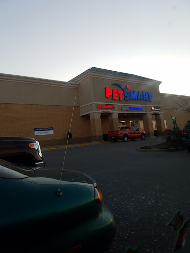 Pet Supply Store «PetSmart», reviews and photos, 1945 Pavilion Way, Lexington, KY 40509, USA
