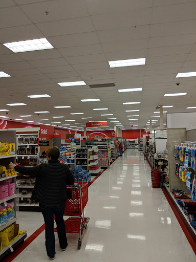 Department Store «Target», reviews and photos, 660 N Edwards Blvd, Lake Geneva, WI 53147, USA