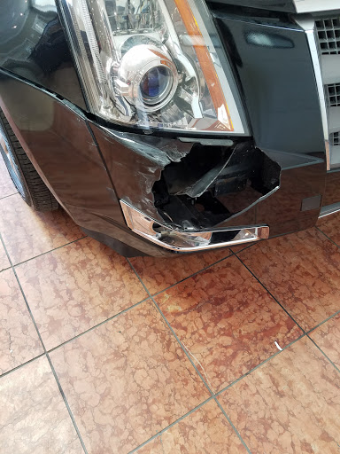 Auto Body Shop «Fine Line Auto Body Olentangy», reviews and photos, 1515 Olentangy River Rd, Columbus, OH 43212, USA