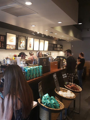Coffee Shop «Starbucks», reviews and photos, 1720 S Orange Blossom Trail, Apopka, FL 32703, USA