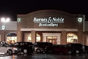 Barnes & Noble image