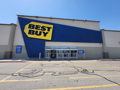 Electronics Store «Best Buy», reviews and photos, 5801 N May Ave, Oklahoma City, OK 73112, USA