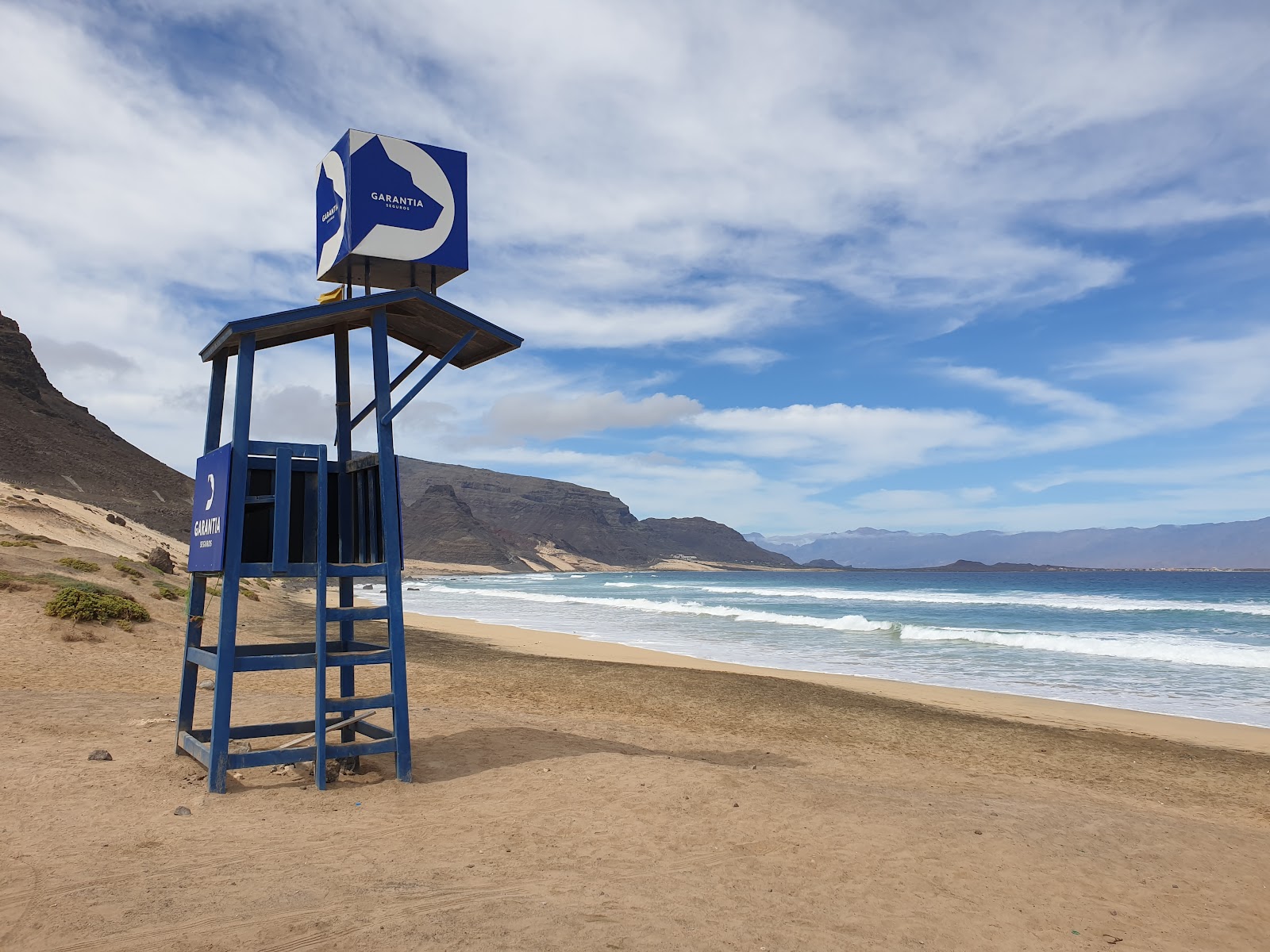 Photo de Praia Grande avec rivage droit, long
