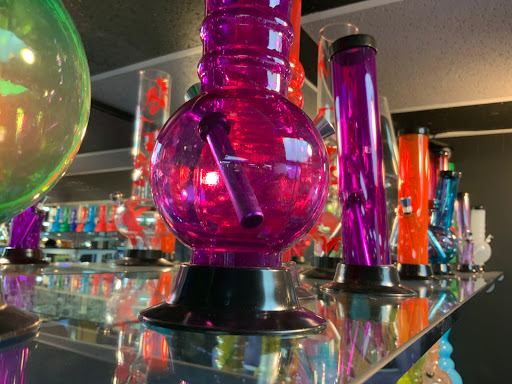 Tobacco Shop «Glass City Tobacco Inc», reviews and photos, 7600 Gardner Park Dr, Gainesville, VA 20155, USA