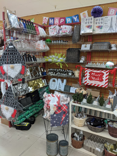 Flea Market «Vendors Mall of Corbin», reviews and photos, 1308 London Hwy, Corbin, KY 40701, USA