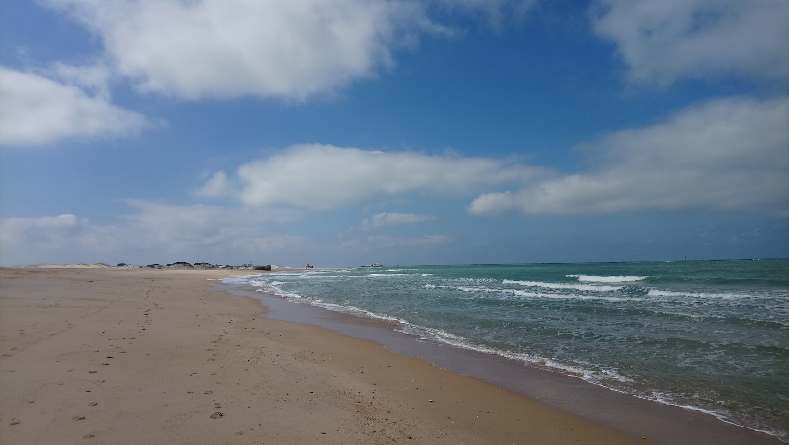 Foto di Spiaggia di Camposoto - luogo popolare tra gli intenditori del relax