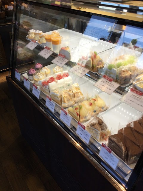 イタリアン トマト ケーキ ショップ 東京 工場 グランデ