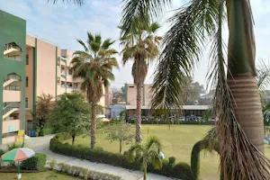 Peshawar Medical College image