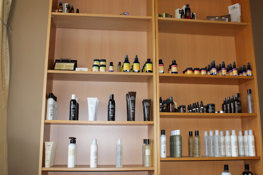 Beauty Salon «Bliss Organic Salon», reviews and photos, 200 W Main St, Monroe, WA 98272, USA