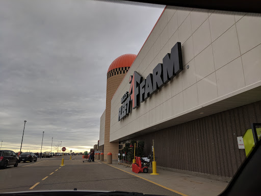 Department Store «Mills Fleet Farm», reviews and photos, 1935 Levi Griffin Rd, Carver, MN 55315, USA