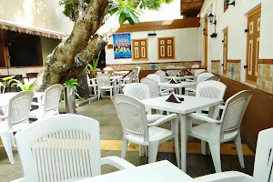 Juway's Cafe & Restaurant image