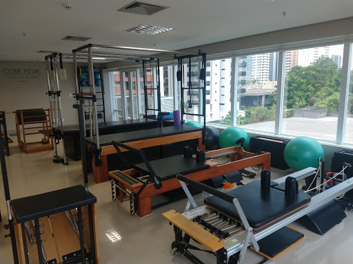 Logo da empresa - Core Move Pilates & Wellness