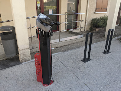 Repair bike station à Toussus-le-Noble