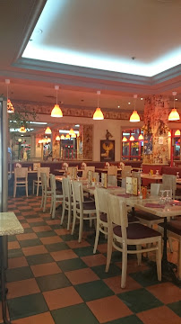 Atmosphère du Brasserie Pizzeria La Tosca à Nîmes - n°1