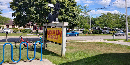 Breakaway Bicycles & Fitness, 215 N Ferry St, Grand Haven, MI 49417, USA, 